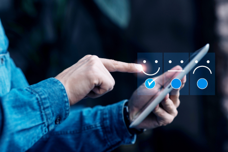 Utilitza el Model PIO per autoavaluar el compliment legal en IA